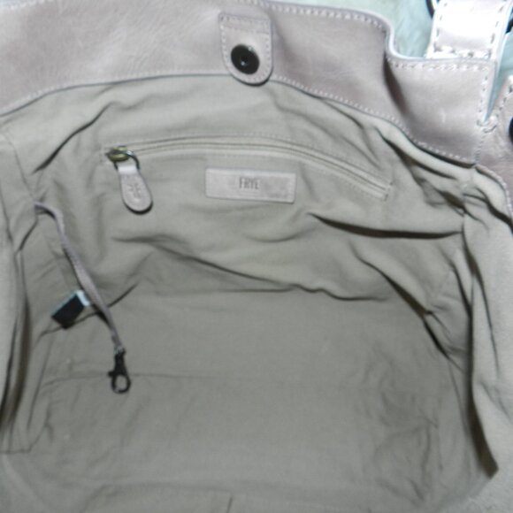 🆕 Frye Melissa Shoulder Bag Leather in Mushroom w/dust bag🆕⌚📦🏃💨🚚 - Picture 7 of 15